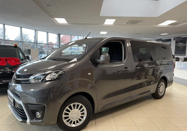 Toyota Proace Verso cena 229999 przebieg: 2, rok produkcji 2024 z Piastów małe 596